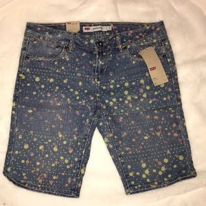 NWT! Levi’s Shorts